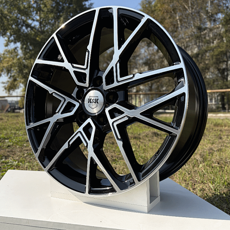 Вудроф (КС1044) 7.000xR18 5x108 DIA60.1 ET38 алмаз черный Вудроф (КС1044) 7.000xR18 5x108 DIA60.1 ET38 алмаз черный
